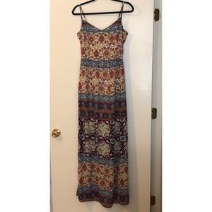 Francesca’s fun patterned maxi dress ❤️💙🧡